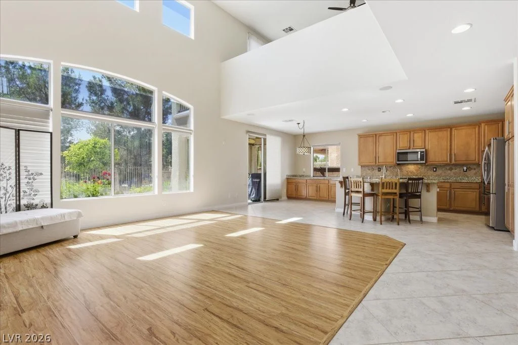 7025 Puetollano, North Las Vegas, NV 89084