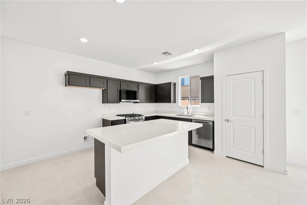 877 Camargo, Henderson, NV 89011