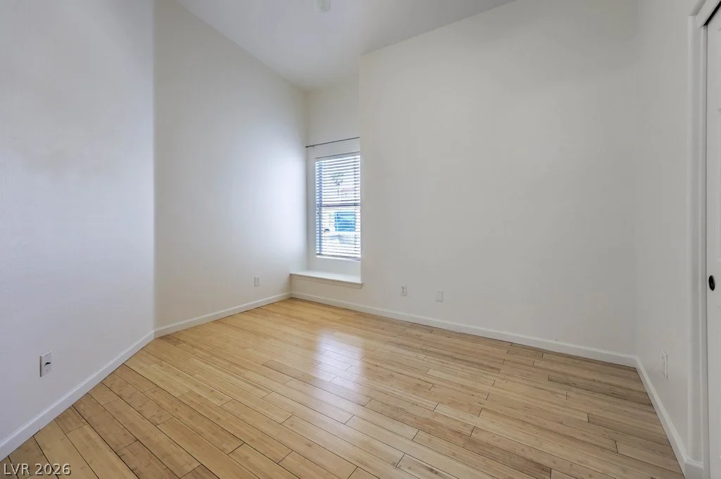 3325 Moon River, Las Vegas, NV 89129