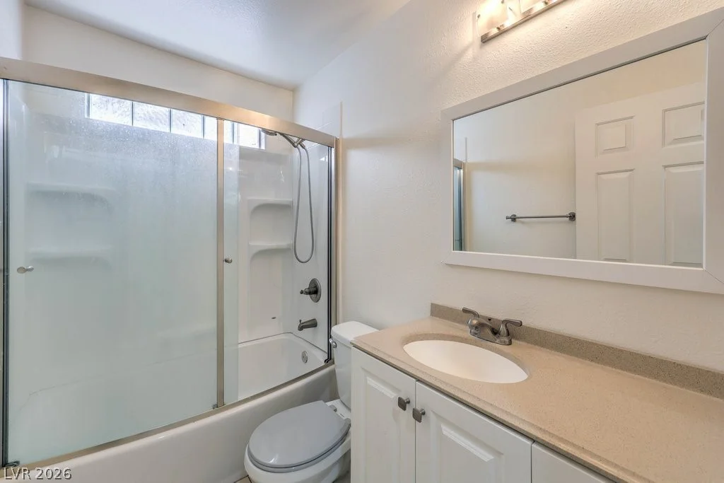 3325 Moon River, Las Vegas, NV 89129