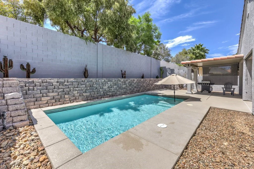 3325 Moon River, Las Vegas, NV 89129