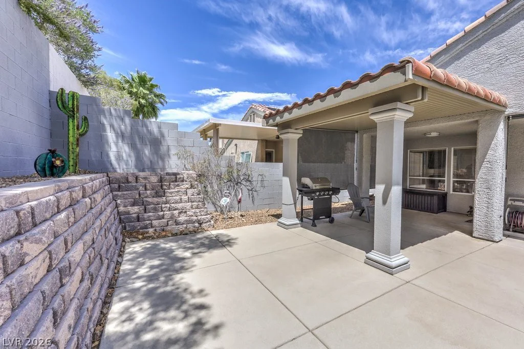 3325 Moon River, Las Vegas, NV 89129