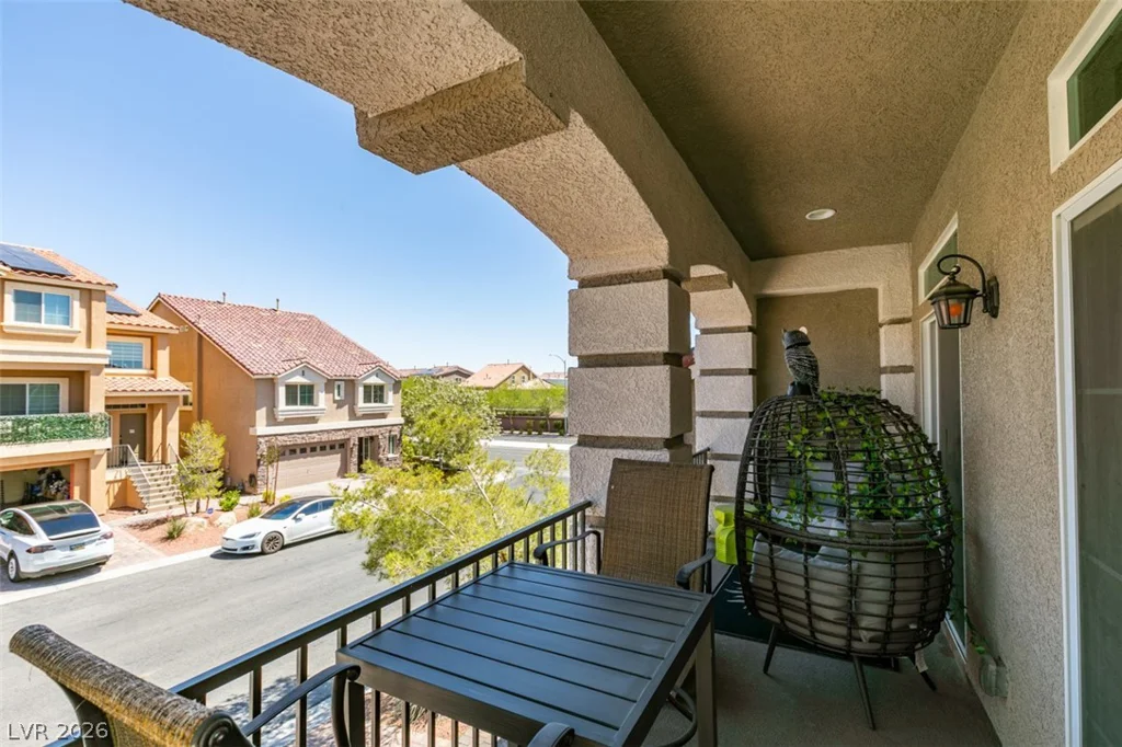 6513 Averill Creek, Las Vegas, NV 89118