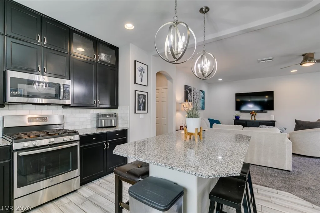 6513 Averill Creek, Las Vegas, NV 89118