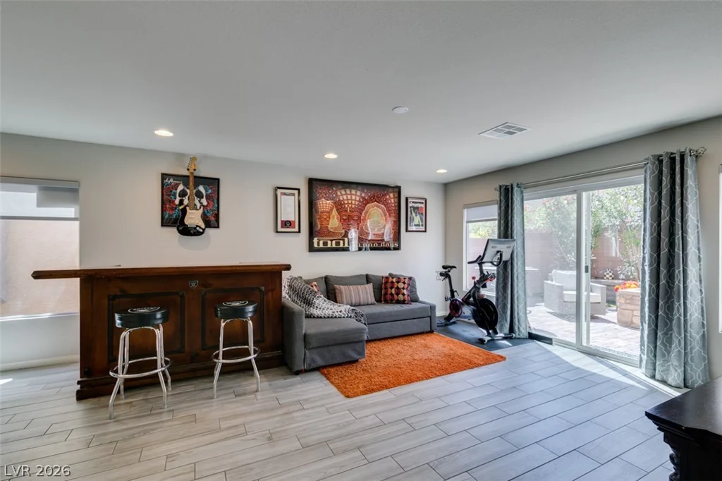 6513 Averill Creek, Las Vegas, NV 89118
