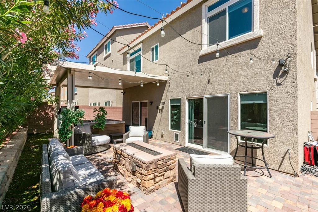 6513 Averill Creek, Las Vegas, NV 89118