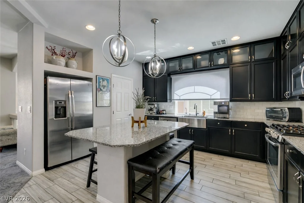6513 Averill Creek, Las Vegas, NV 89118