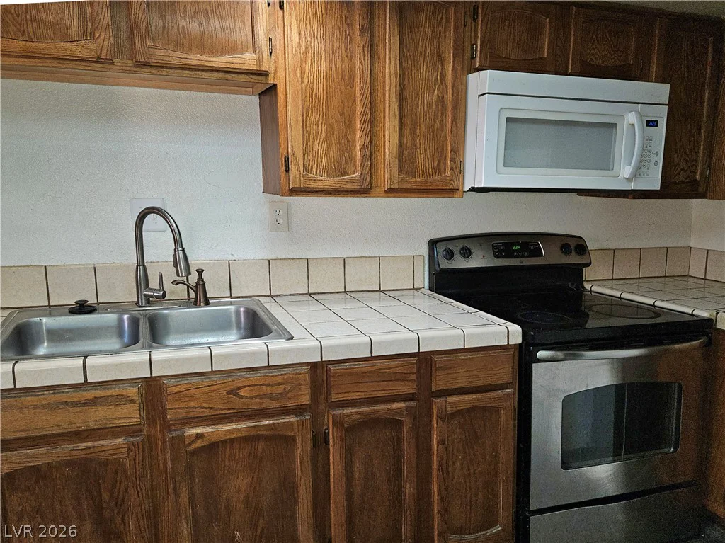 4121 Gannet, Las Vegas, NV 89103