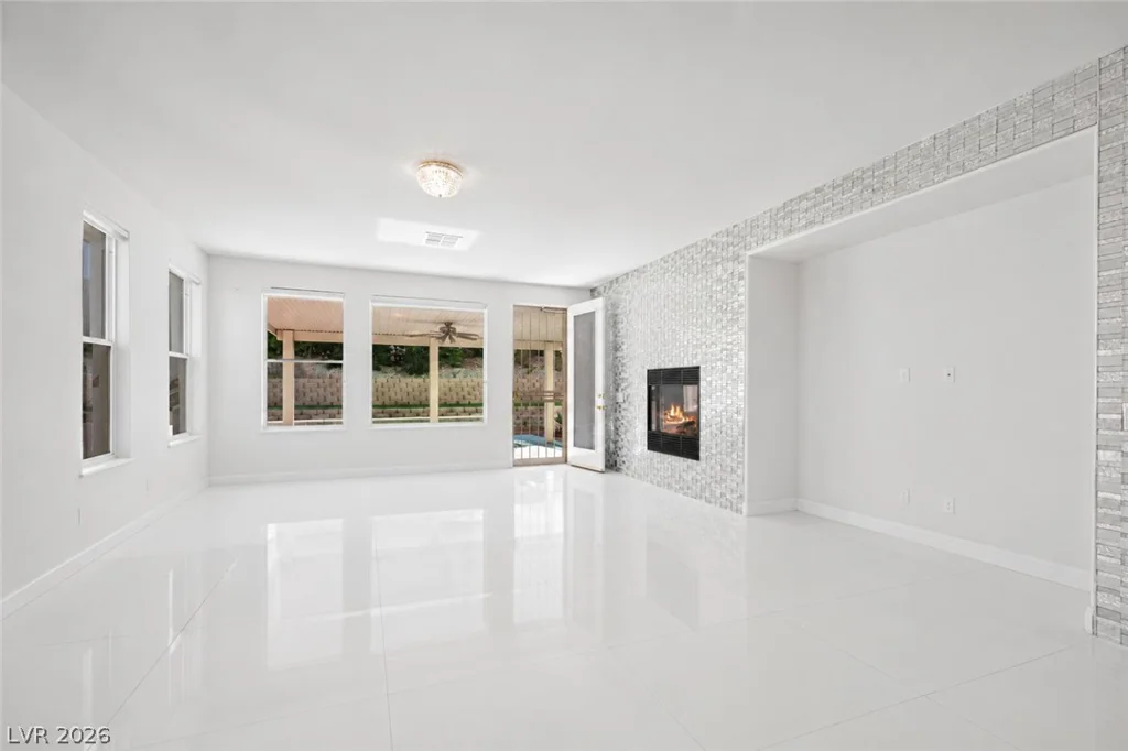 1417 Misty Moat, Las Vegas, NV 89117