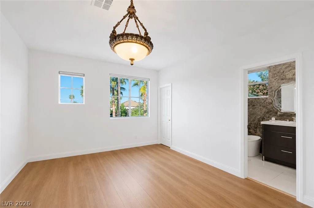 1417 Misty Moat, Las Vegas, NV 89117