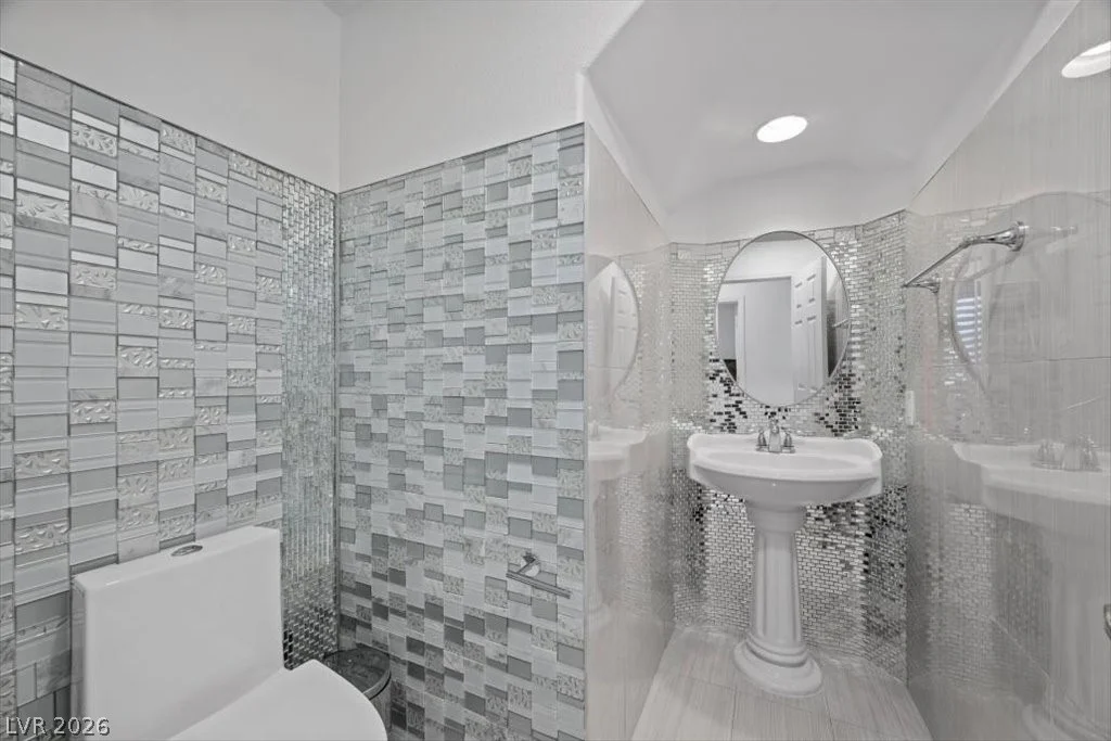 1417 Misty Moat, Las Vegas, NV 89117