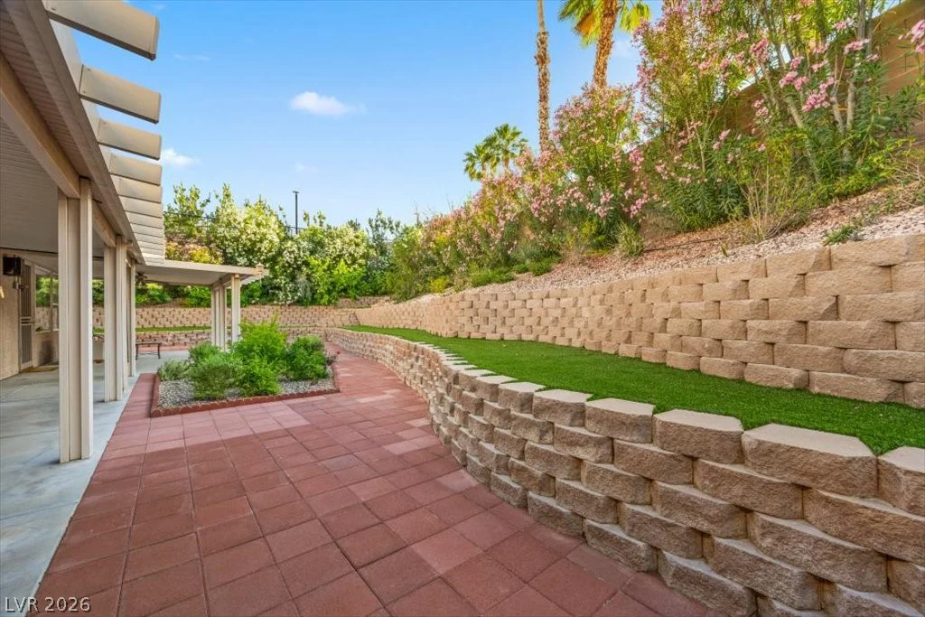 1417 Misty Moat, Las Vegas, NV 89117