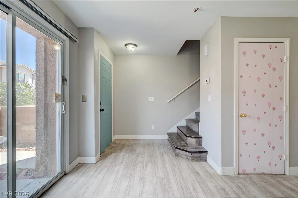 4096 Rocky Beach, Las Vegas, NV 89115