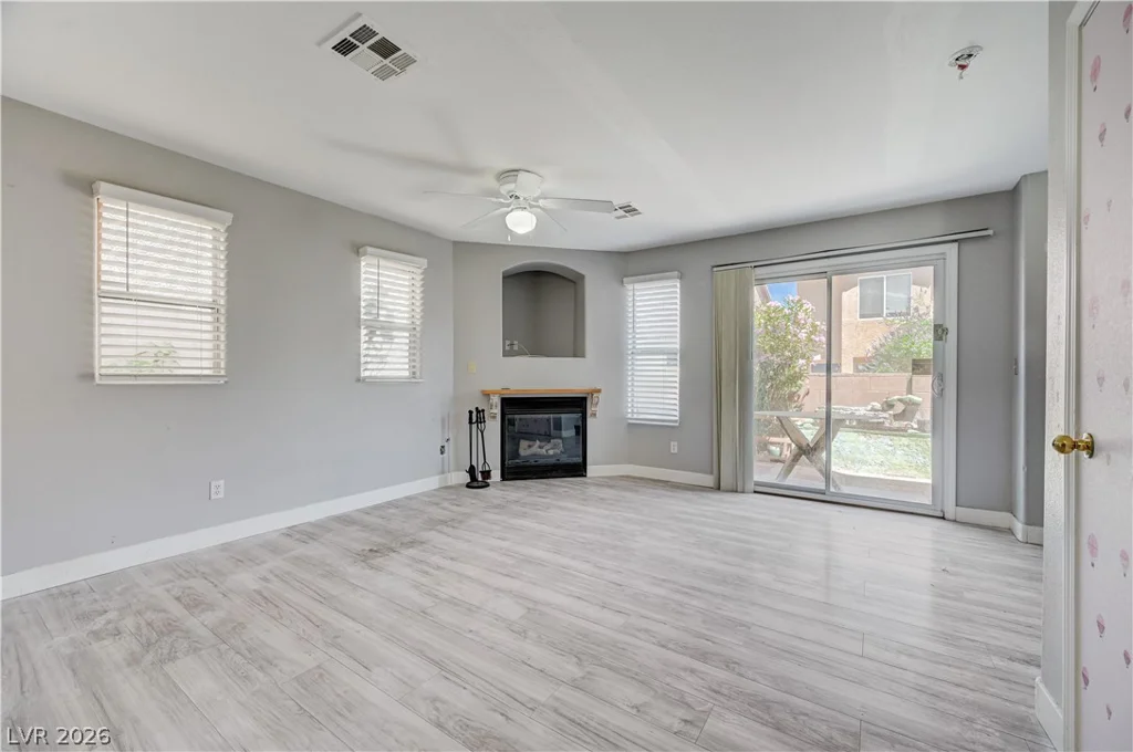 4096 Rocky Beach, Las Vegas, NV 89115