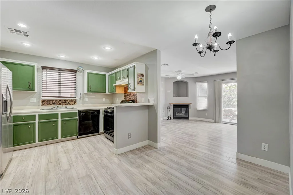4096 Rocky Beach, Las Vegas, NV 89115