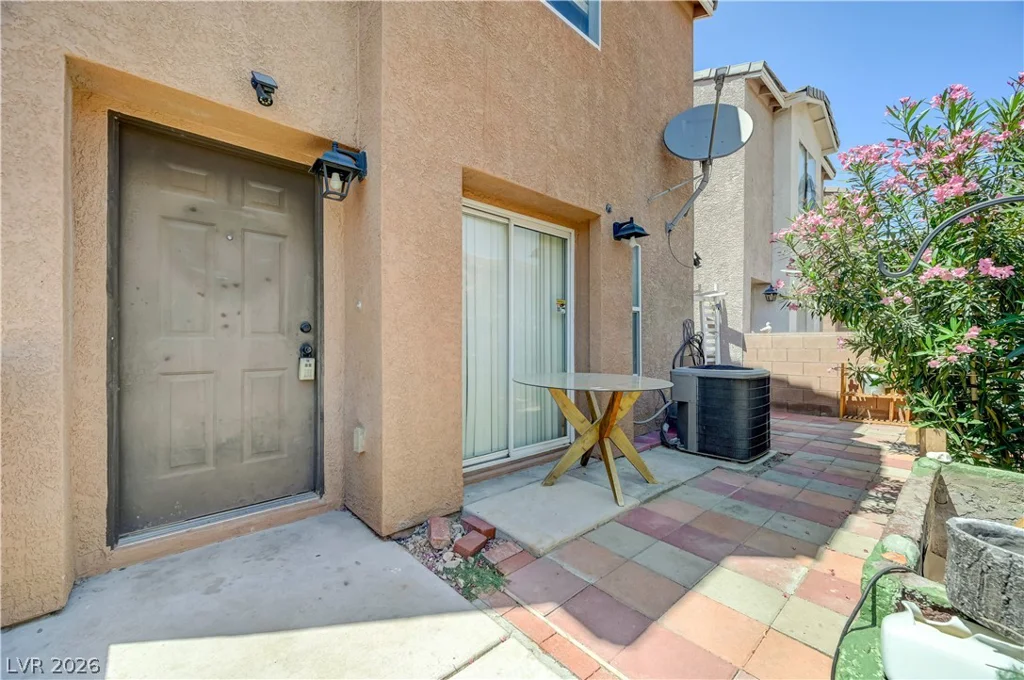 4096 Rocky Beach, Las Vegas, NV 89115