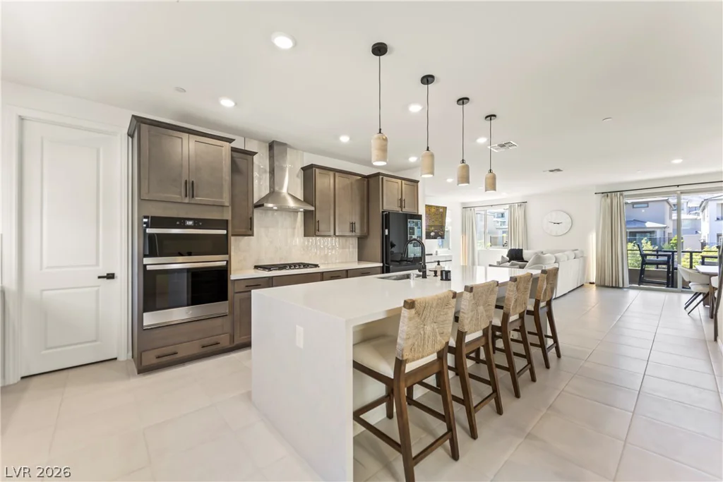 1537 Little Penguin, Las Vegas, NV 89138