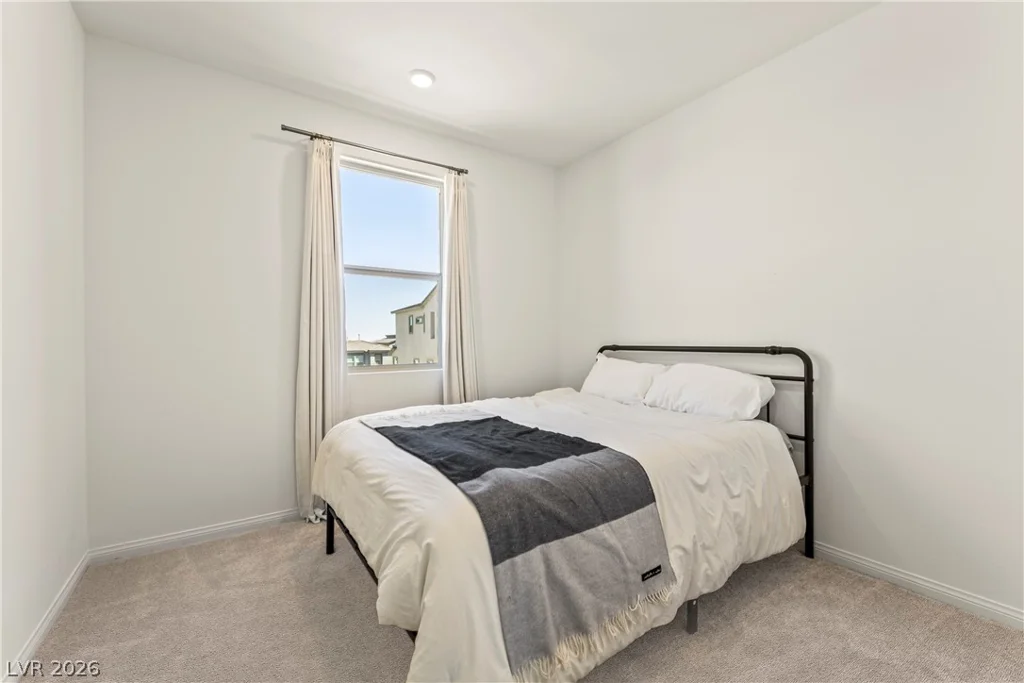 1537 Little Penguin, Las Vegas, NV 89138