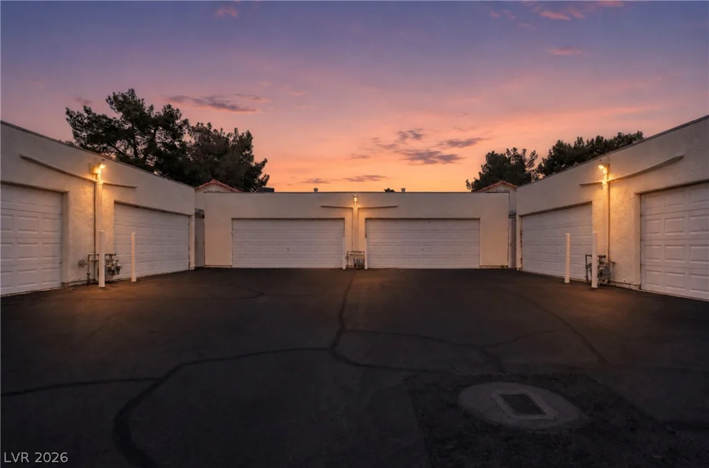 5424 Comchec, Las Vegas, NV 89108