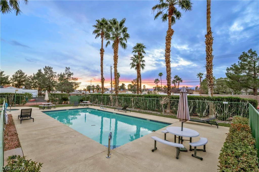 5424 Comchec, Las Vegas, NV 89108
