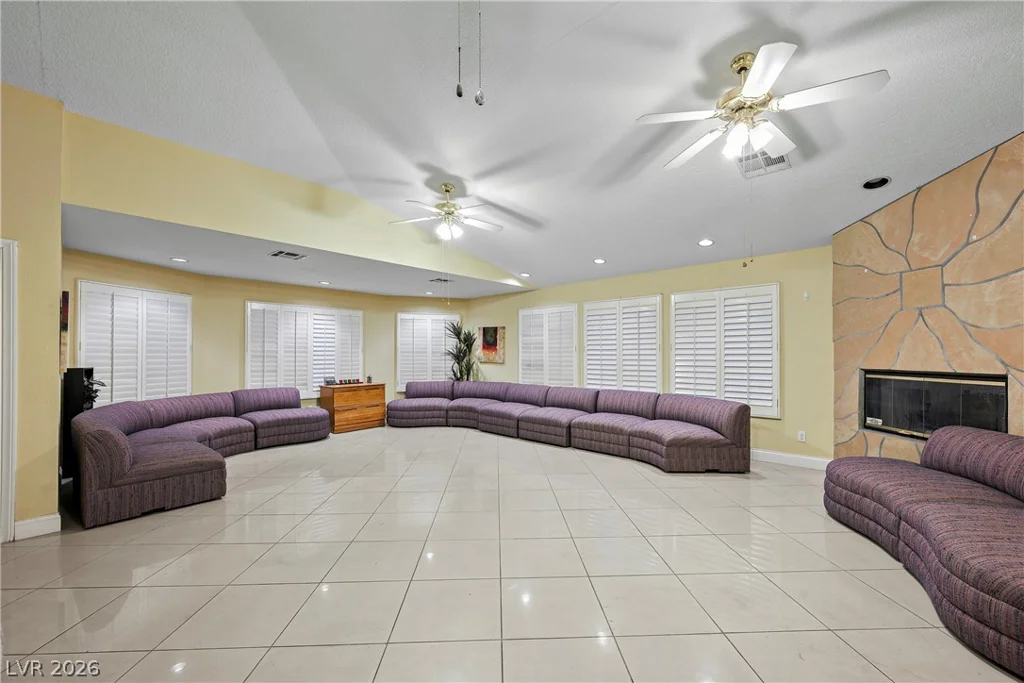 5424 Comchec, Las Vegas, NV 89108