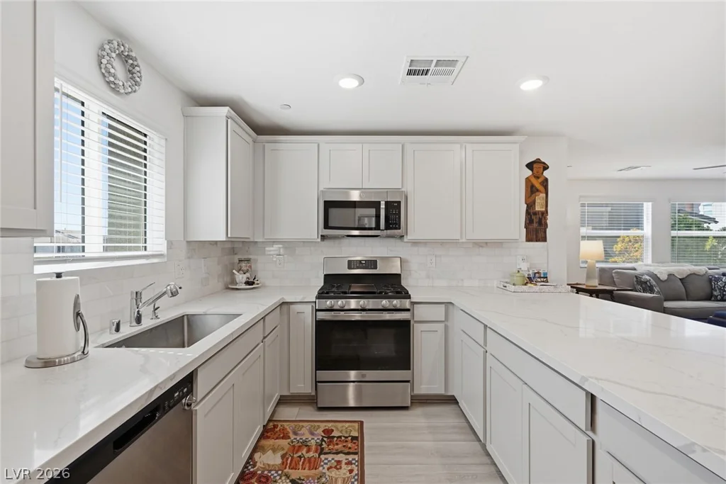 6138 Foxes Dale, Las Vegas, NV 89166