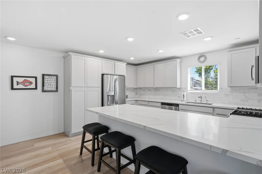 6138 Foxes Dale, Las Vegas, NV 89166
