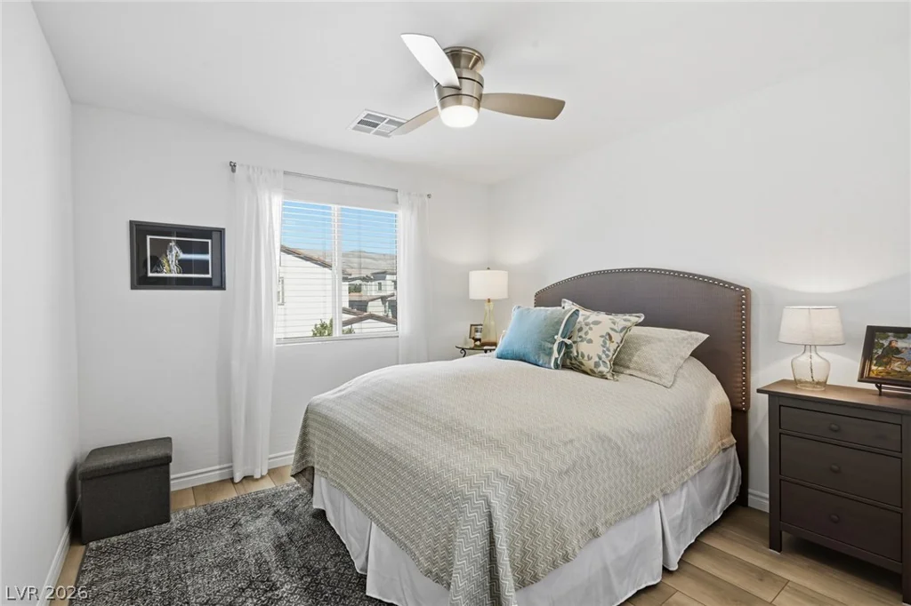 6138 Foxes Dale, Las Vegas, NV 89166