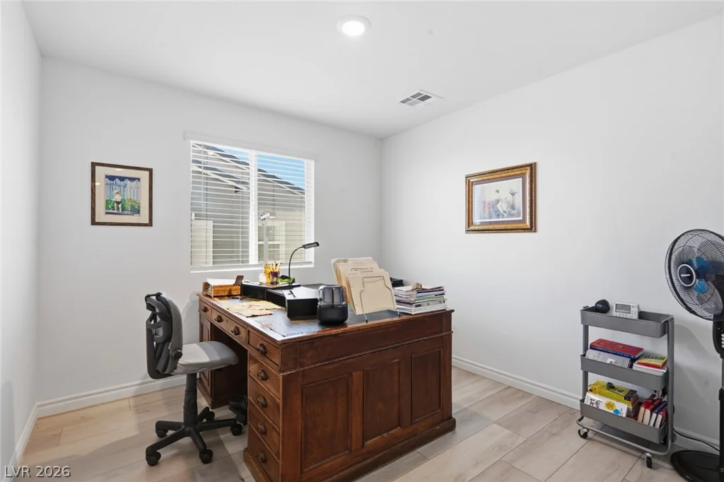 6138 Foxes Dale, Las Vegas, NV 89166