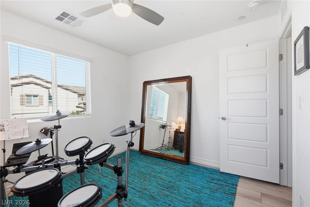 6138 Foxes Dale, Las Vegas, NV 89166