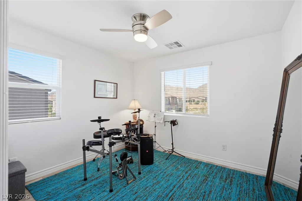 6138 Foxes Dale, Las Vegas, NV 89166