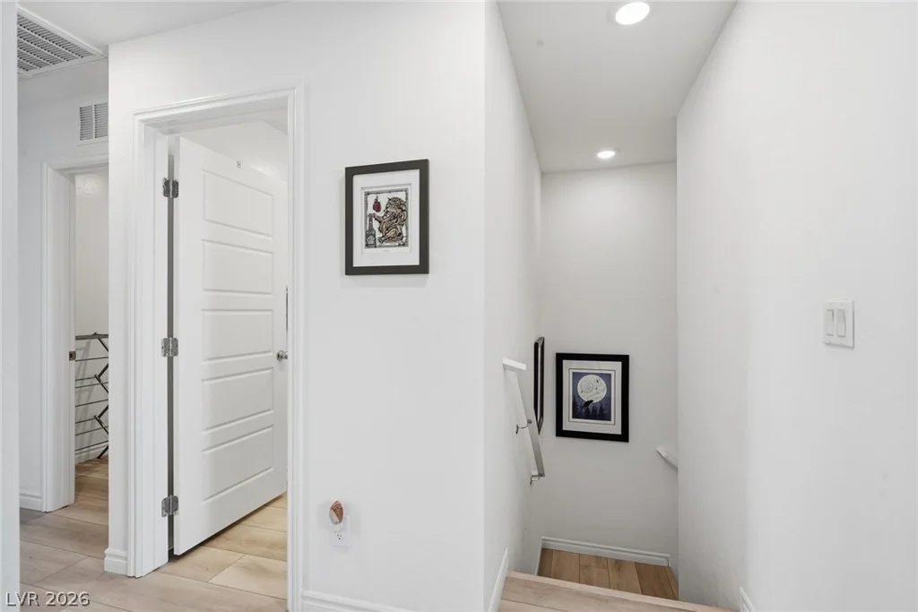 6138 Foxes Dale, Las Vegas, NV 89166