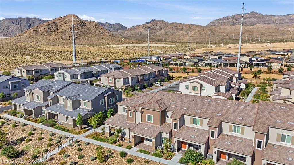 6138 Foxes Dale, Las Vegas, NV 89166