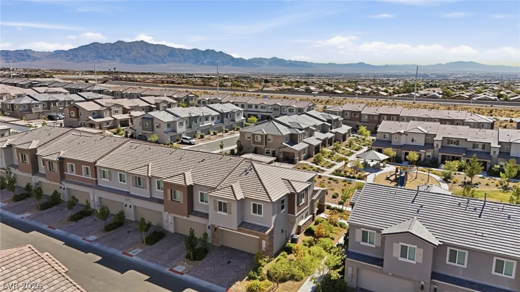 6138 Foxes Dale, Las Vegas, NV 89166
