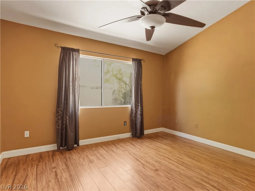 7736 White Grass, Las Vegas, NV 89131