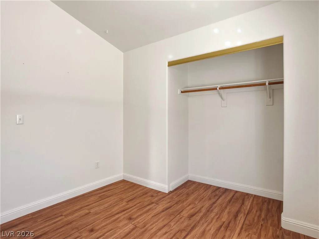 7736 White Grass, Las Vegas, NV 89131