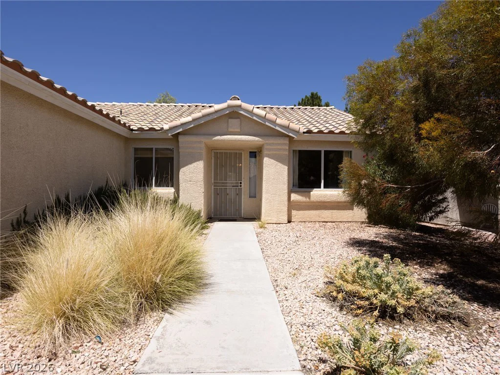 7736 White Grass, Las Vegas, NV 89131