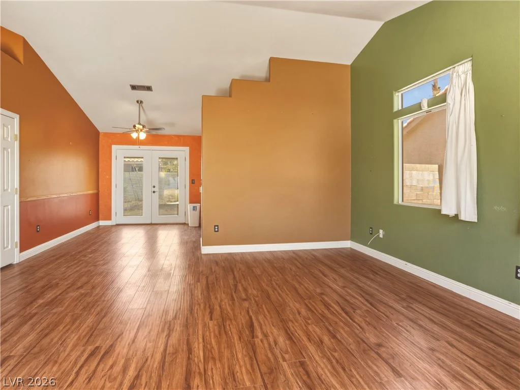 7736 White Grass, Las Vegas, NV 89131