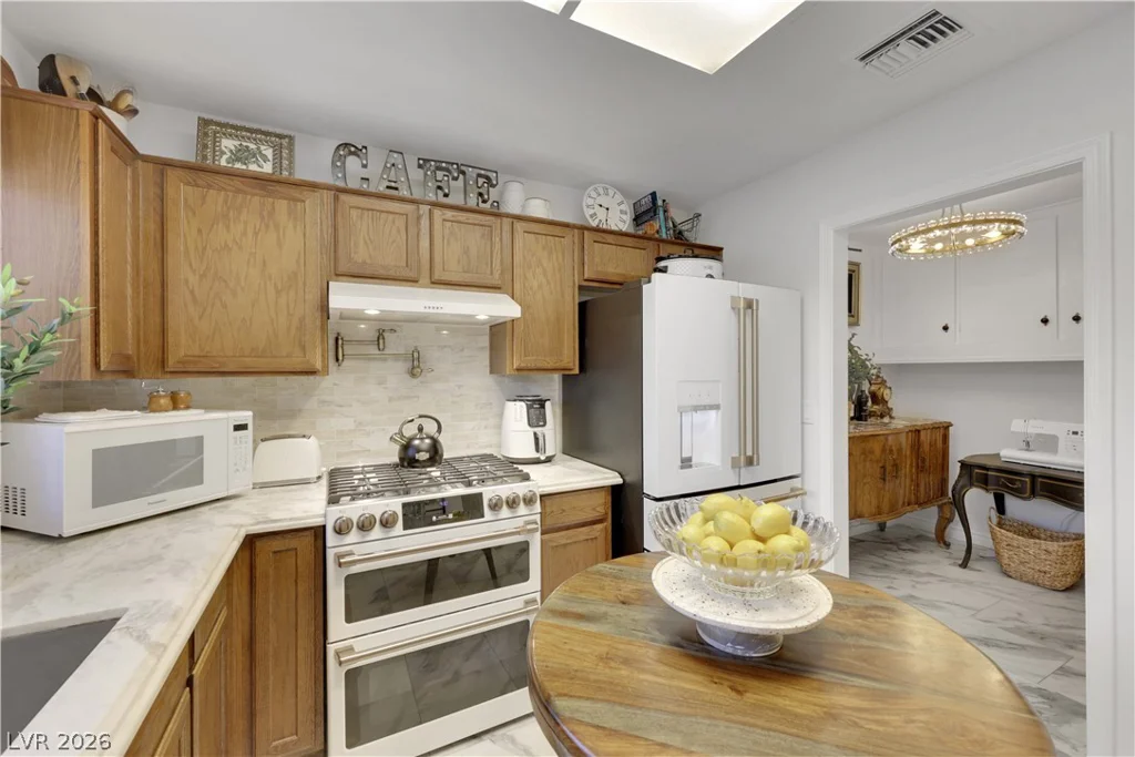 8613 Villa Ridge, Las Vegas, NV 89134