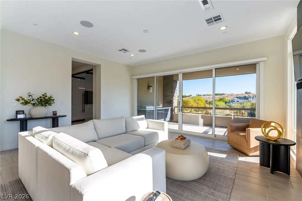 11280 Granite Ridge, Las Vegas, NV 89135