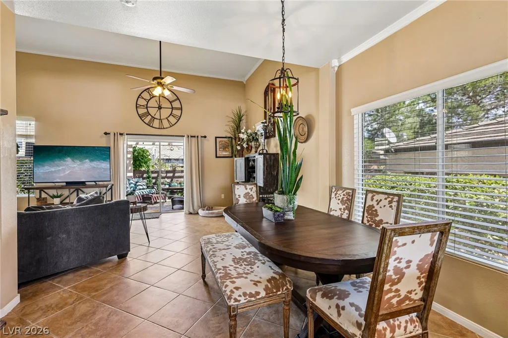 10528 India Hawthorn, Las Vegas, NV 89144