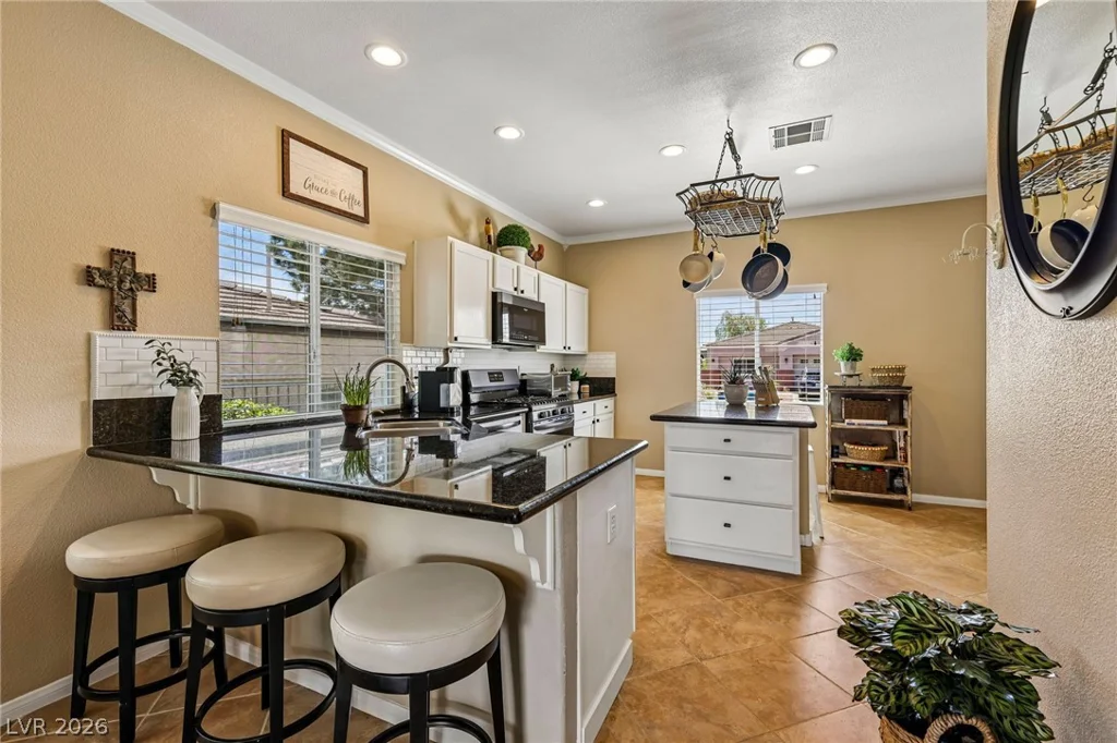 10528 India Hawthorn, Las Vegas, NV 89144