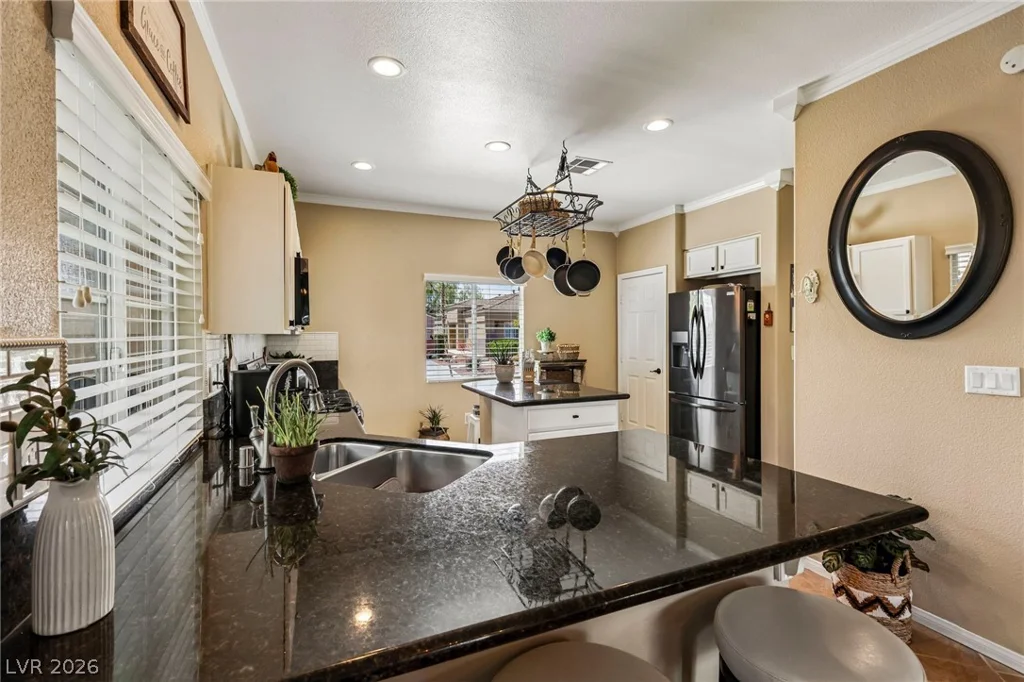 10528 India Hawthorn, Las Vegas, NV 89144