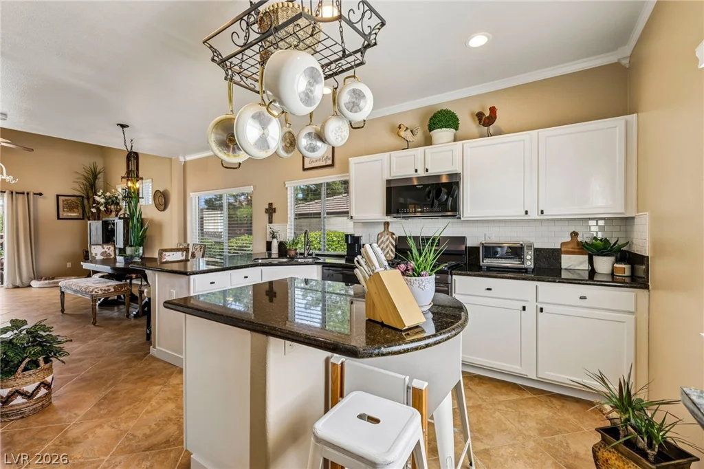 10528 India Hawthorn, Las Vegas, NV 89144