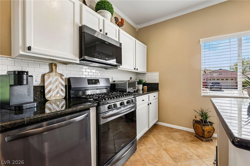 10528 India Hawthorn, Las Vegas, NV 89144