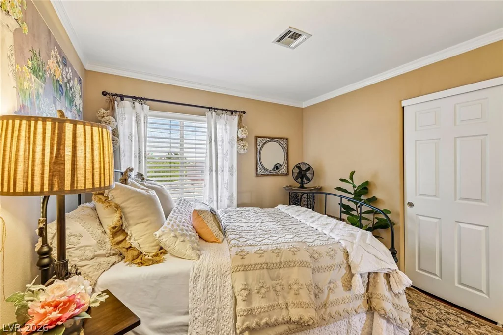 10528 India Hawthorn, Las Vegas, NV 89144