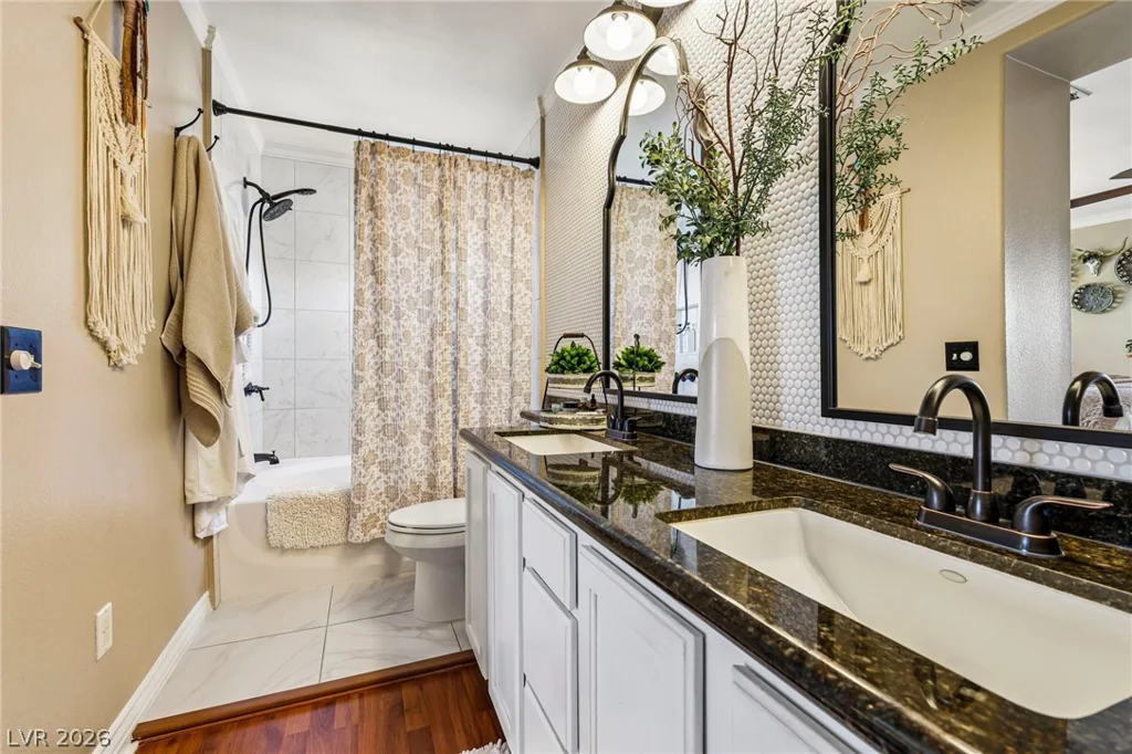 10528 India Hawthorn, Las Vegas, NV 89144