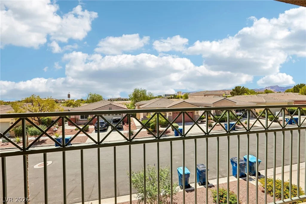 10528 India Hawthorn, Las Vegas, NV 89144