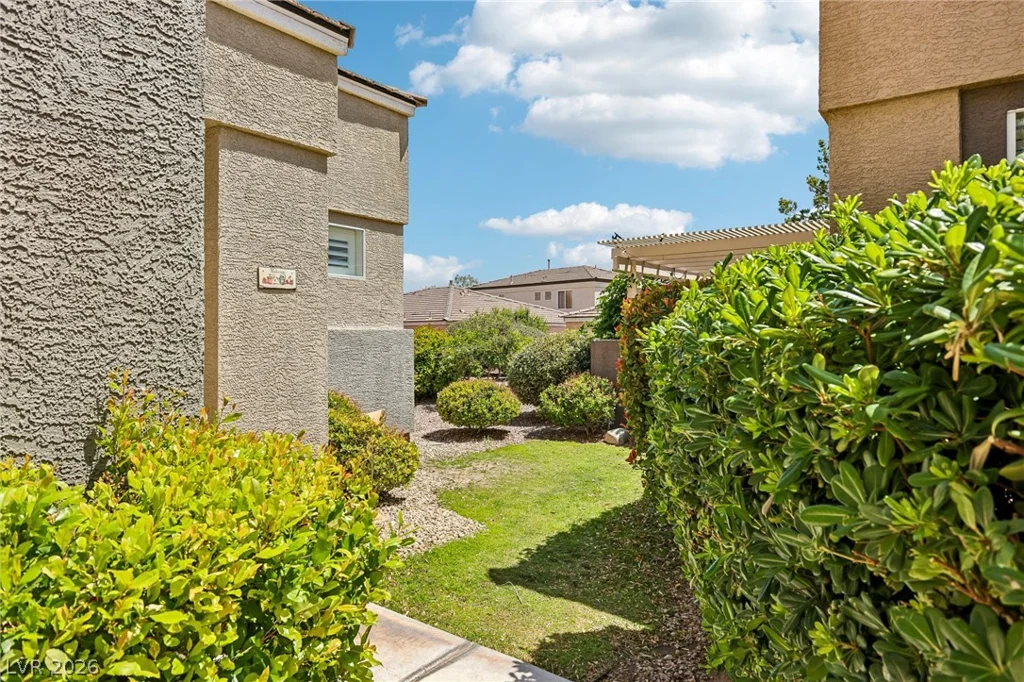 10528 India Hawthorn, Las Vegas, NV 89144