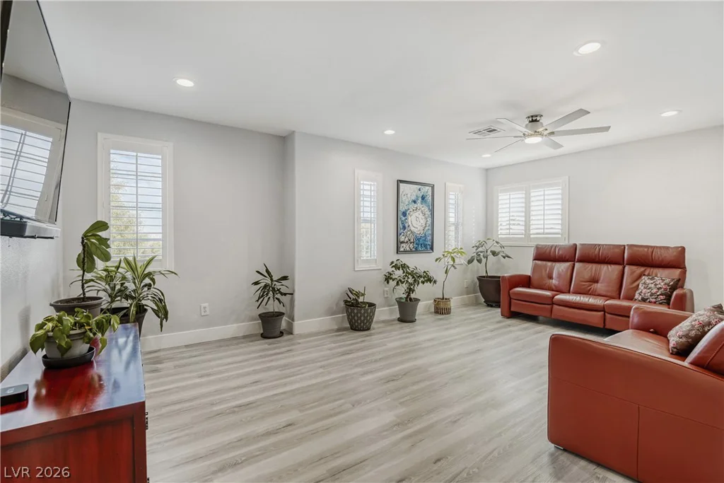 6103 Sundown Crest, Las Vegas, NV 89113
